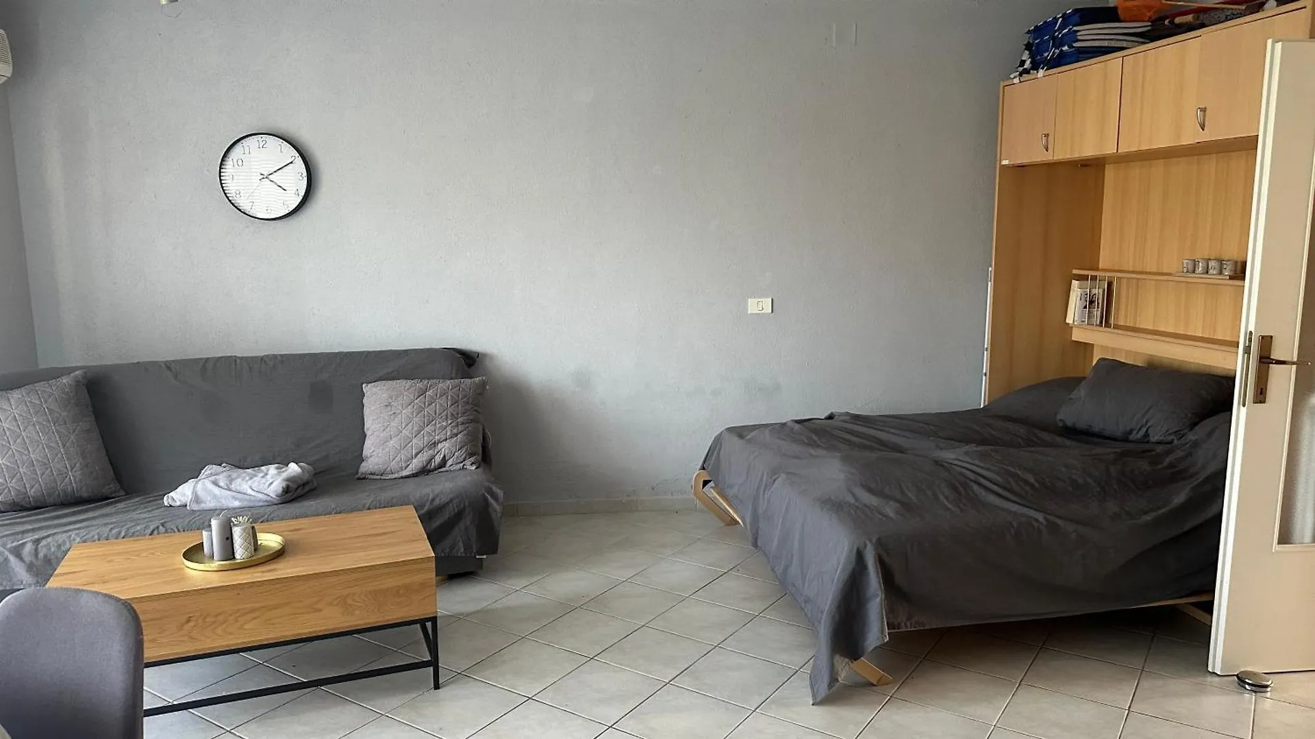Apartment Zaynsroom Crveni Vrh